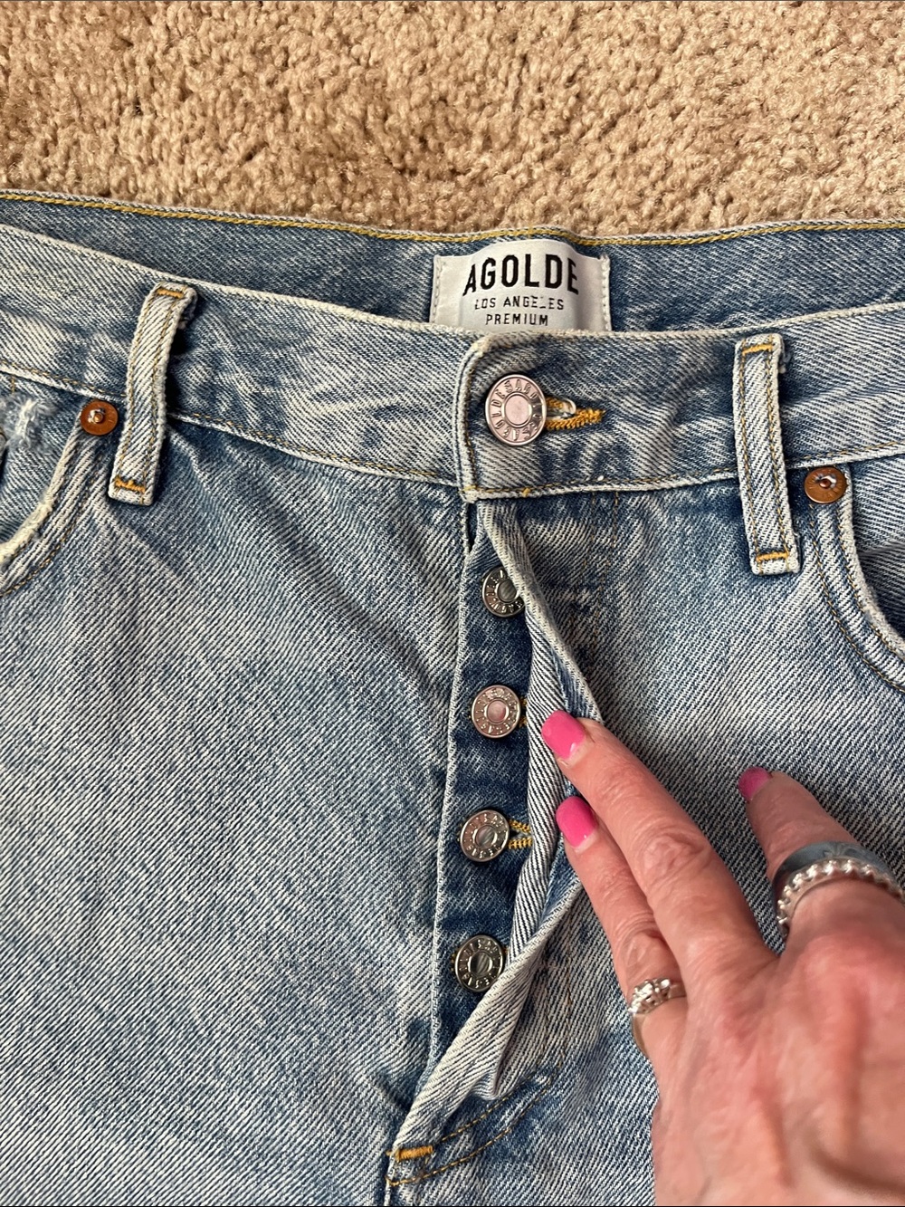 Agolde Distressed Button Fly Cut Off Shorts - Picture 2 of 6
